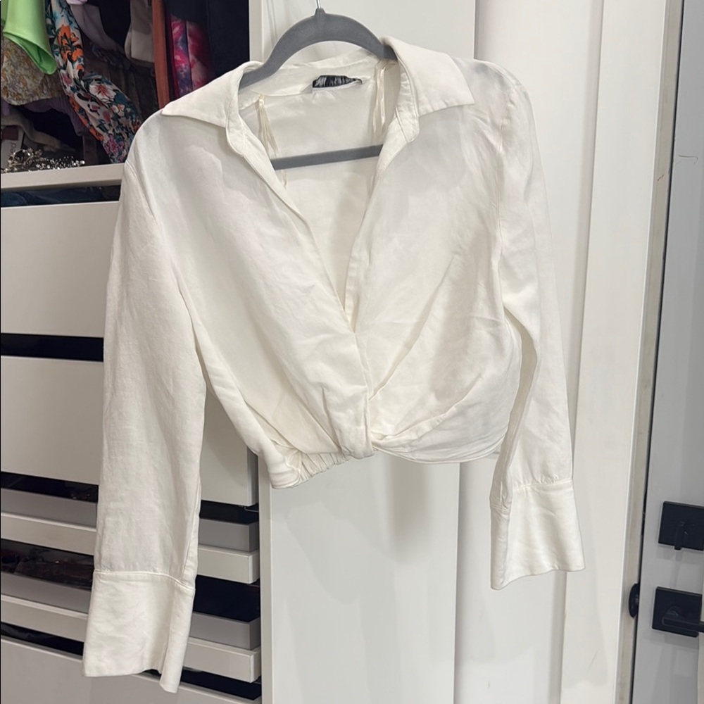 White Long Sleeve Crop Button Down Shirt with Notched Collar